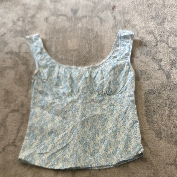 Guess jeans white with blue and yellow flower pattern tank top - Picture 1 of 5